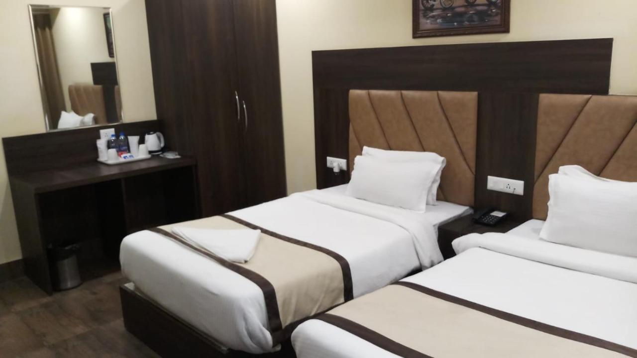 Hotel Royal City Siliguri Luaran gambar