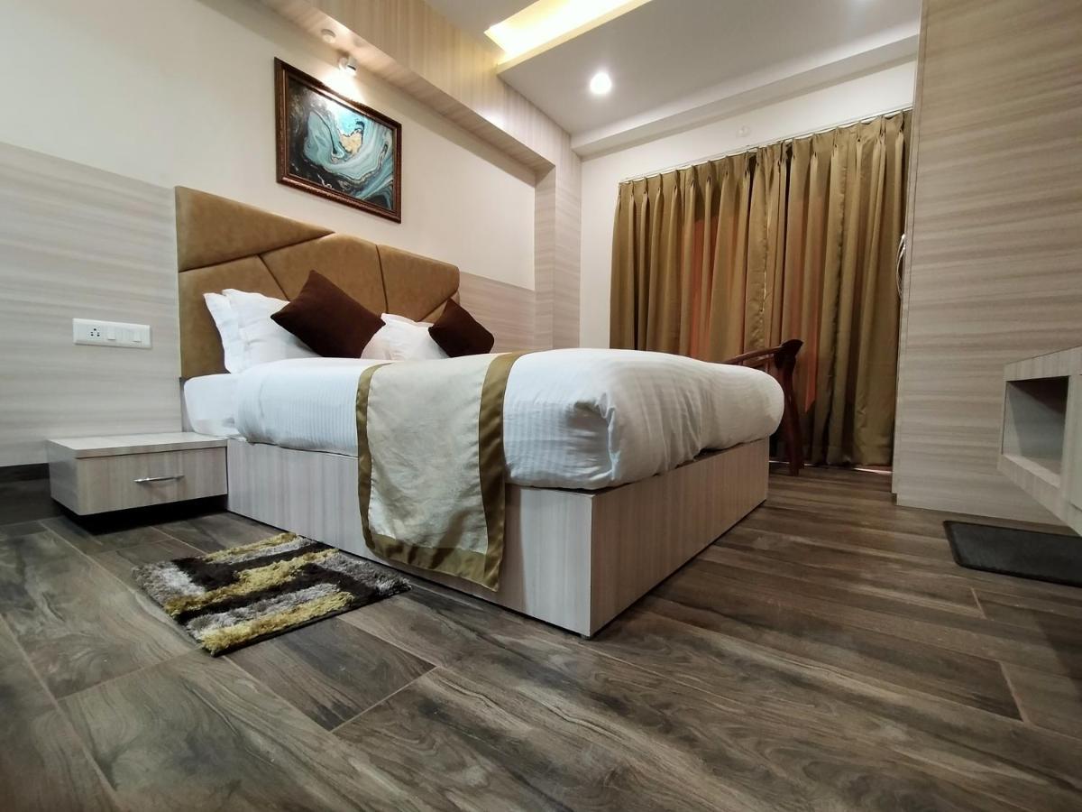 Hotel Royal City Siliguri Luaran gambar