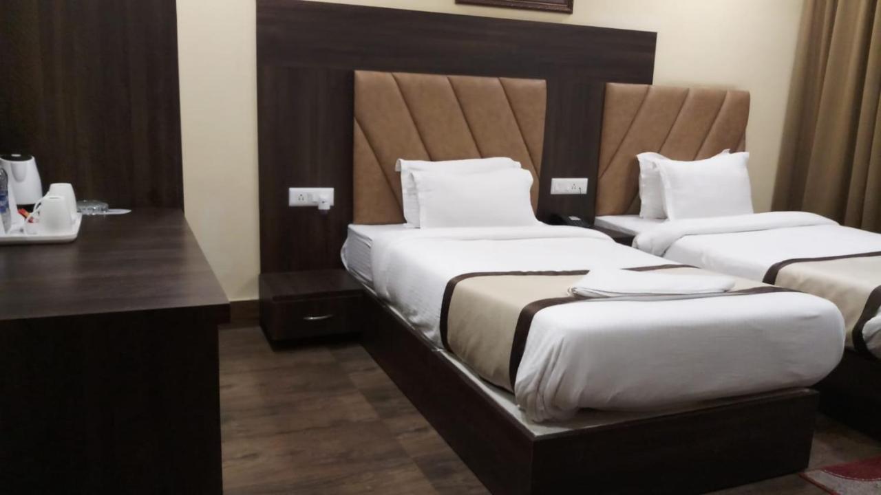 Hotel Royal City Siliguri Luaran gambar