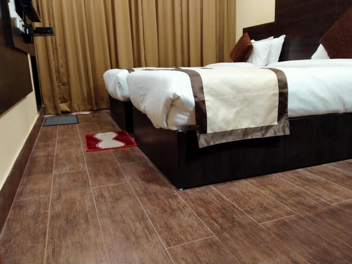 Hotel Royal City Siliguri Luaran gambar